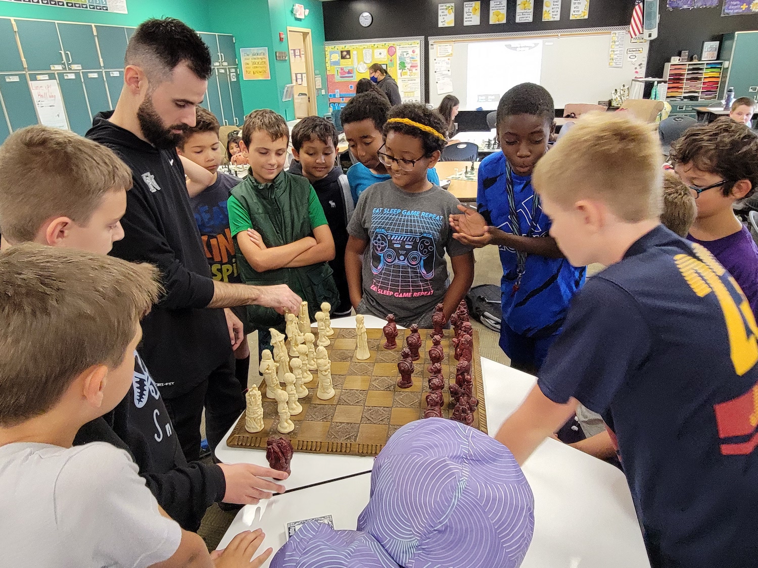 class learning chess