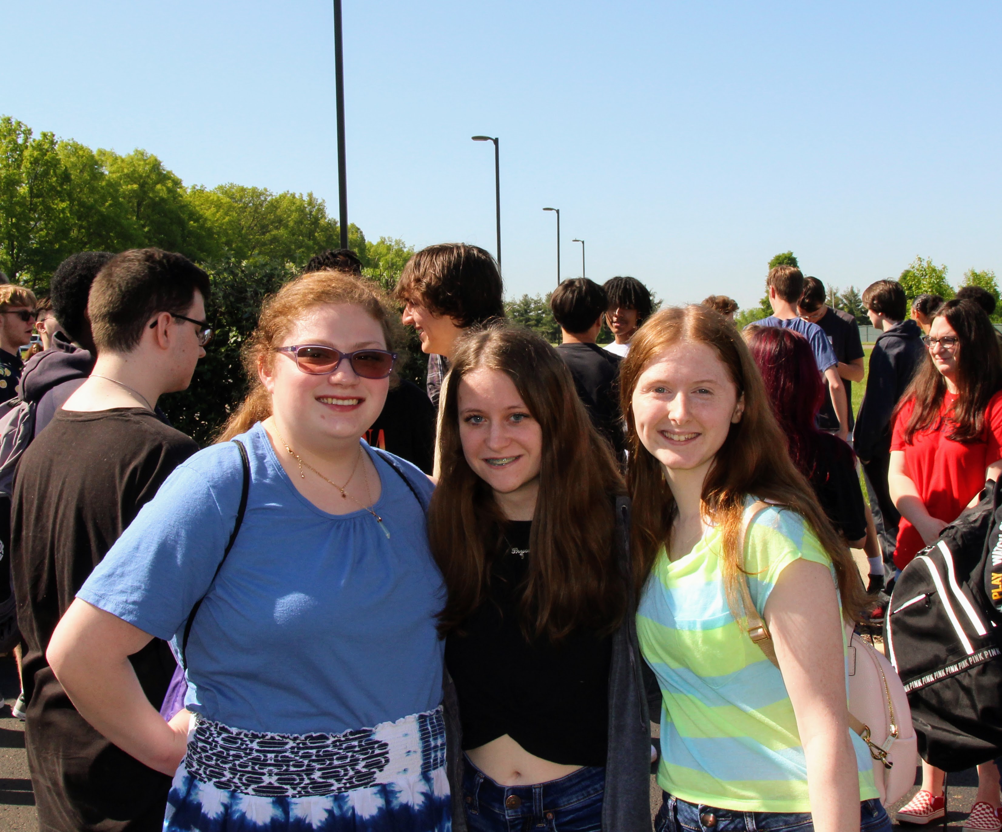 three graduating senior girls